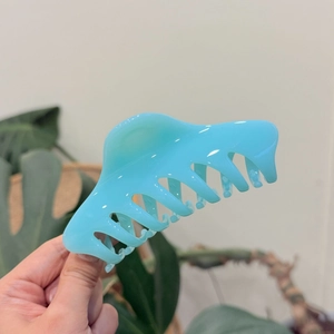 12cm light blue translucent butterfly hair claw clip with glossy resin finish for women