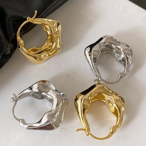 Boucles D'Oreilles Créoles Texture Lave Irrégulière Pour Femmes Métal Brillant Géométrique Creux Boucle D'Oreille Minimaliste Style Cool Bijoux