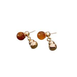 Retro amber acrylic bead and gold hulu gourd drop earrings with silver needle posts