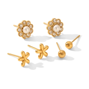 Three pairs of 18k gold-plated stainless steel flower and pearl stud earrings