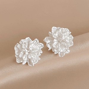 White Flower Stud Earrings With 925 Sterling Silver Earring Post 3D Wrinkled Acrylic Floral Elegant Jewelry For Women