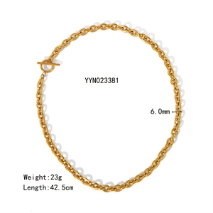 Detailed specs of the gold chunky chain necklace with OT toggle clasp and YYN023381 model