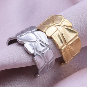 Adjustable 304 stainless steel geometric wide rings in gold and silver matte finishes