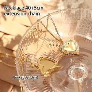Collier médaillon cœur vintage plaqué or 18 carats avec gravure sur bord de verre
