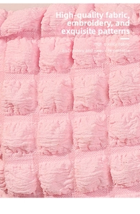 Primer plano de la tela rosa con burbujas y textura 3D del neceser de maquillaje