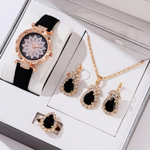 Women Watch Necklace Earrings Ring Jewelry Collection Elegant Rose Gold Floral Dial Rhinestone Heart Pendant Fashion Gift
