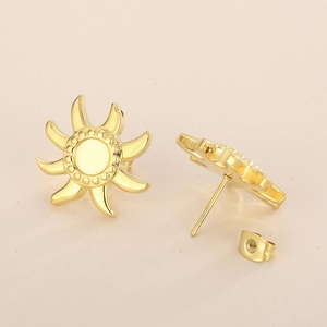 Orecchini a perno in acciaio inossidabile dorato a forma di sole con chiusura