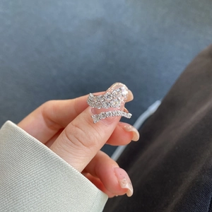 Close-up of S925 sterling silver multi-layer heart ring with sparkling zircon stones