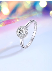 Macro shot of S925 sterling silver ring with brilliant round cut halo moissanite stone