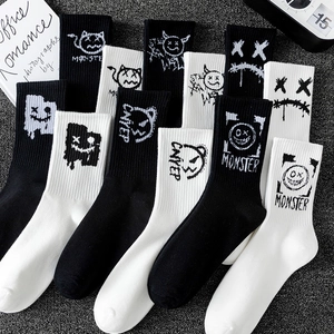 Crew Socks Cotton Polyester Blend Graffiti Monster Demon Print Breathable Athletic Casual Street Style For Men Women
