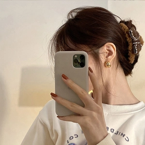 Pendientes De Botón De Bola De Cobre Minimalistas Pulido De Alto Brillo Chapado En Oro Forma De Frijol Joyería Simple Para Mujer