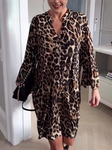 Elegant leopard print long sleeve dress with ruffle hem and V-neck for women