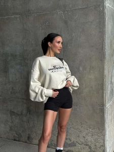 Sweat oversize crème pour femme avec imprimé SANTO STUDIO et épaules tombantes chic