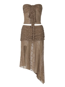 Ensemble sexy deux pièces en dentelle marron avec haut bustier et jupe midi irrégulière