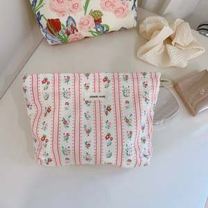 Trousse à maquillage en coton à fleurs avec rayures roses et étiquette Simple Wish