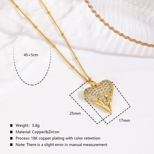 Detailed size chart for the gold heart pendant necklace showing dimensions and material