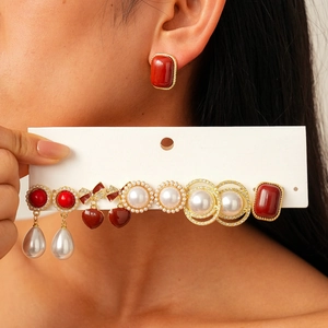 Boucles D'oreilles Géométriques Résine Rouge Fausse Künstliche Perle Strass Alliage Accessoire Pour Femmes Avec Tige En Argent