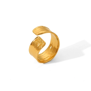 Textured 18K gold plated stainless steel wide open ring with hammer pattern
