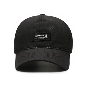 Quick-dry breathable black sports baseball cap with mesh fabric and logo patch