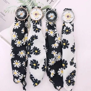 Daisy print floral ribbon watch for women with chiffon fabric strap and quartz dial
