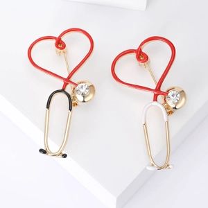 Heart Stethoscope Brooch Pin Alloy Enamel Rhinestone Medical Nurse Doctor Jewelry Gift Fashion Clothing Accessory