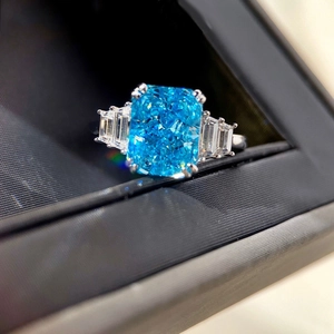 Three-Stone Cocktail Ring Copper Emerald Cut Cubic Zirconia Sparkling Luxury Party Statement Jewelry For Women