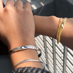 Minimalist 18k gold and silver stainless steel wavy open bangles for women