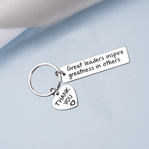Edelstahl-Schlüsselanhänger mit inspirierendem Zitat und Herzanhänger als Geschenk