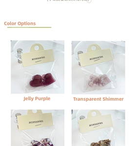 Mini pinces à cheveux coeur aux couleurs gelée translucides présentées en quatre volets
