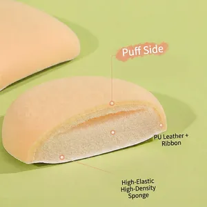 Dreieckige Make-up-Quaste mit mehrschichtiger Rubycell-Struktur für perfekten Auftrag