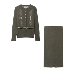 Cardigan In Maglia Argyle E Gonna Lunga Con Spacco Completo Con Cintura In Pelle Verde Scuro Maniche Lunghe Poliestere Donna