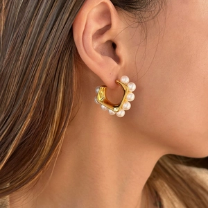 Retro 18k gold plated stainless steel geometric earrings with white pearl inlay