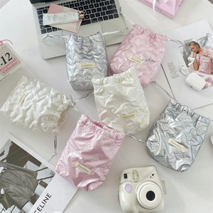 Glossy PU Quilted Drawstring Storage Bag Padded Mini Camera Pouch Cute Heart Bow Pattern Portable Soft Handheld Pouch