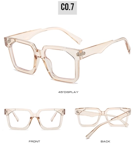 Detailansicht der quadratischen PC-Sonnenbrille in transparentem Champagner aus mehreren Winkeln