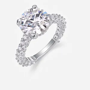 Luxury 925 Sterling Silver Moissanite Ring For Women Sparkling Round Cut Inlaid Finger Ring Fashion High-End Jewelry Gift
