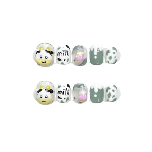 Faux ongles artisanaux motif vache mignonne avec tête 3D et décor de bouteille de lait