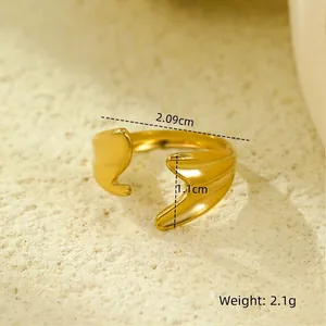 Detailed view of 18K gold plated stainless steel ring dimensions and weight metrics