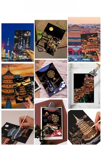 Vues détaillées de cartes à gratter avec monuments chinois et paysages nocturnes