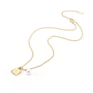Golden bead chain necklace with white pearl and Elizabeth II portrait square lock pendant