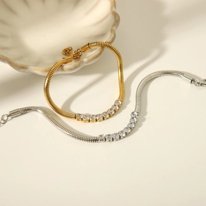 Stainless Steel Snake Bone Chain Bracelet With Cubic Zirconia For Women 18K Gold Plated Minimalist Aesthetic Jewelry