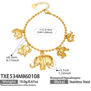 Bracelet doré en acier inoxydable avec cinq pendentifs éléphants et dimensions précises