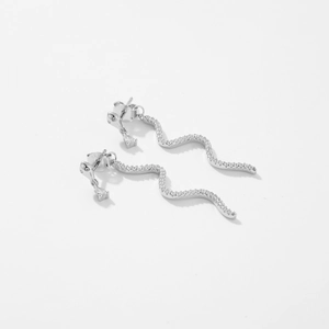 Boucles d'oreilles serpent en argent S925 avec zircons cubiques et pompons