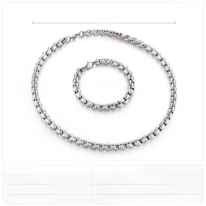 Detailed size chart for the stainless steel square pearl necklace and bracelet set