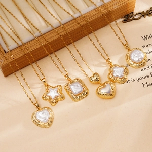 Gold 18K plated necklaces with mother of pearl pendants in heart and clover shapes