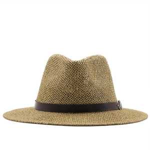 Chapeau Fedora classique en paille avec bande en cuir et design ajouré respirant