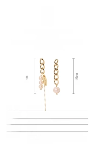 Detailed view of asymmetric Baroque pearl earrings with 18K gold plated dimensions