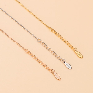 Drei Edelstahl-Halskettenverlängerungen in Gold, Silber und Roségold-Finish