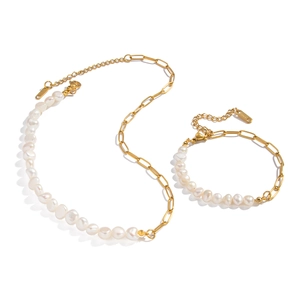 French vintage necklace and bracelet set with baroque pearls and gold stainless steel chain