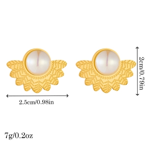 Golden fan shaped feather earrings with pearl inlay and detailed size measurements
