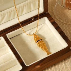 18k gold plated stainless steel fish pendant necklace with diamond in wooden box